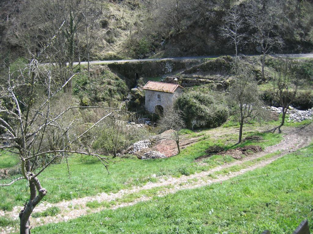 Hostal La Xiana Taranes Exterior foto